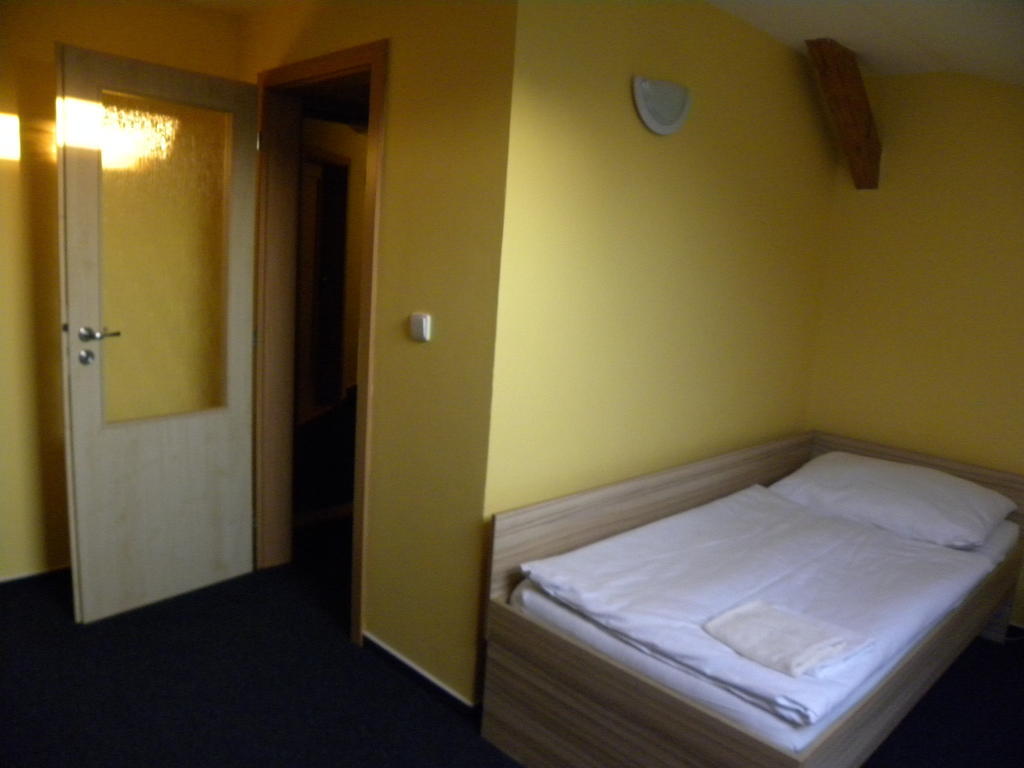 Penzion Dmz Ostrava Rum bild